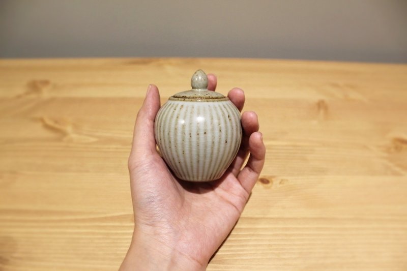 【有好食茶】日式粗陶迷小茶倉茶罐/給茶葉一個家 - 花瓶/陶器 - 陶 綠色