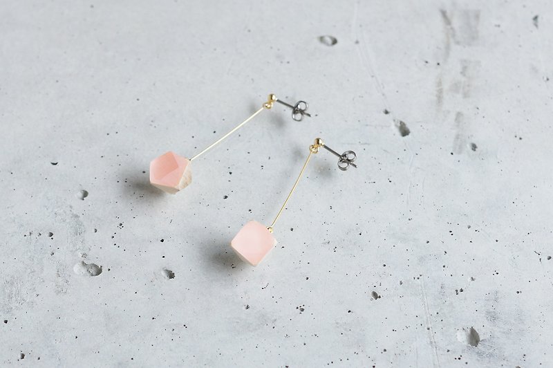 Swing nut earrings / PINK - Earrings & Clip-ons - Wood Pink