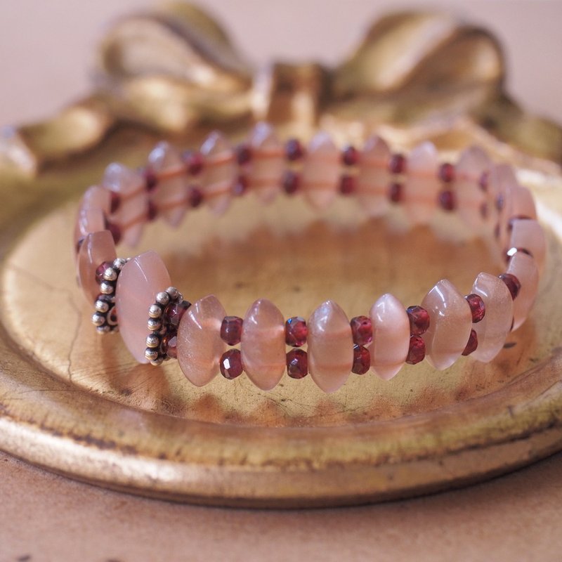 橙色月光石 紅石榴石 純銀手環 Orange moonstone bracelet - 手鍊/手環 - 半寶石 橘色