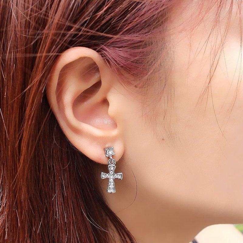 The eternal faith / eternal faith earrings Swarovski - ต่างหู - โลหะ ขาว
