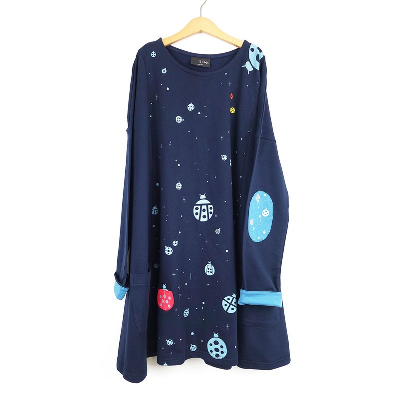 Urb.瓢蟲 / 長袖傘狀口袋洋裝 / 深藍 - 連身裙 - 棉．麻 藍色