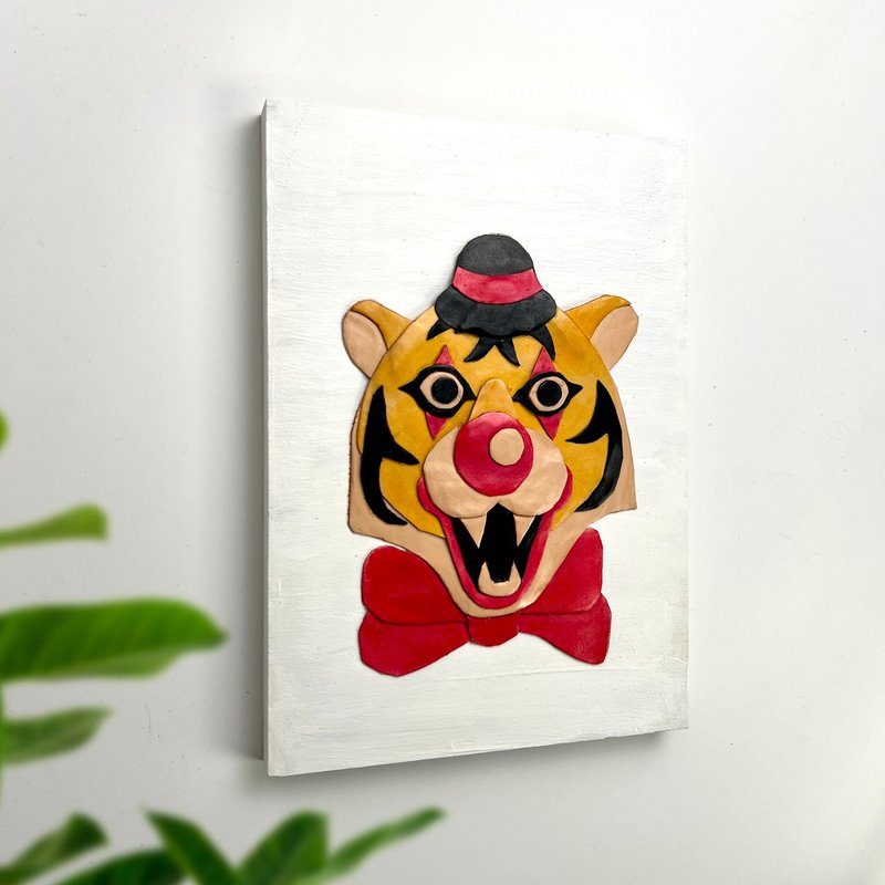 Leather collage art/tiger clown - โปสเตอร์ - ไม้ หลากหลายสี