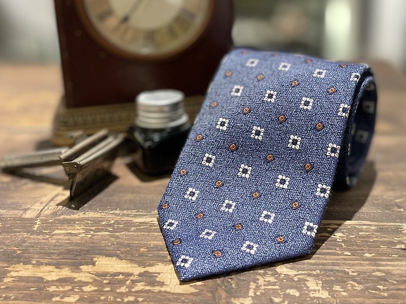 【Gentleman's Vibe】Blue Embroidery Patterned Silk Tie - Ties & Tie Clips - Wool Multicolor