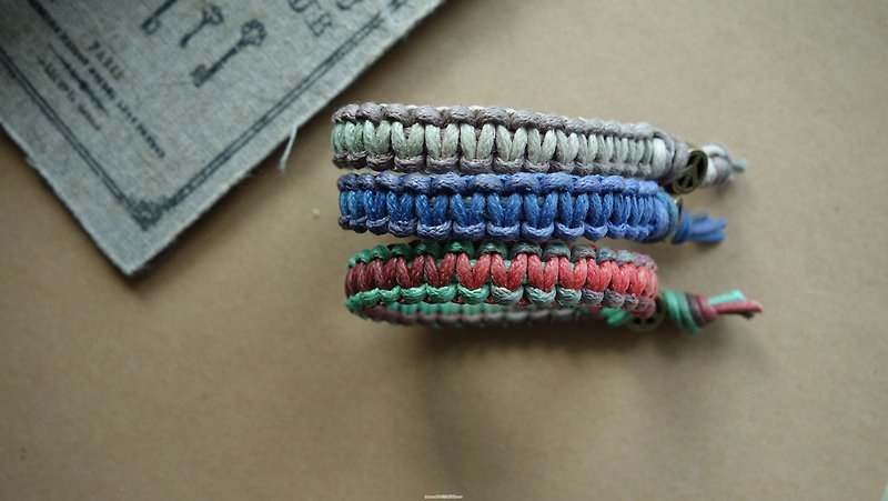 Bears ~ ~ m + waxed thread woven PEACE square knot woven bracelet - สร้อยคอ - ผ้าฝ้าย/ผ้าลินิน หลากหลายสี