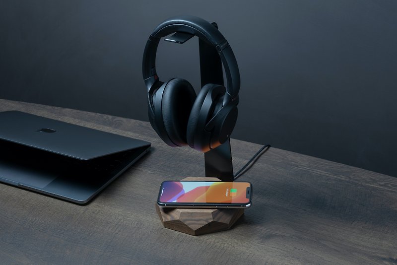 Walnut 2in1 Wireless charging Headphone stand, wooden gift for him, geek