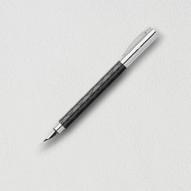 【Faber-Castell】成吉思汗AMBITION菱格紋鋼筆-EF尖 免費刻字 - 鋼筆 - 樹脂 黑色
