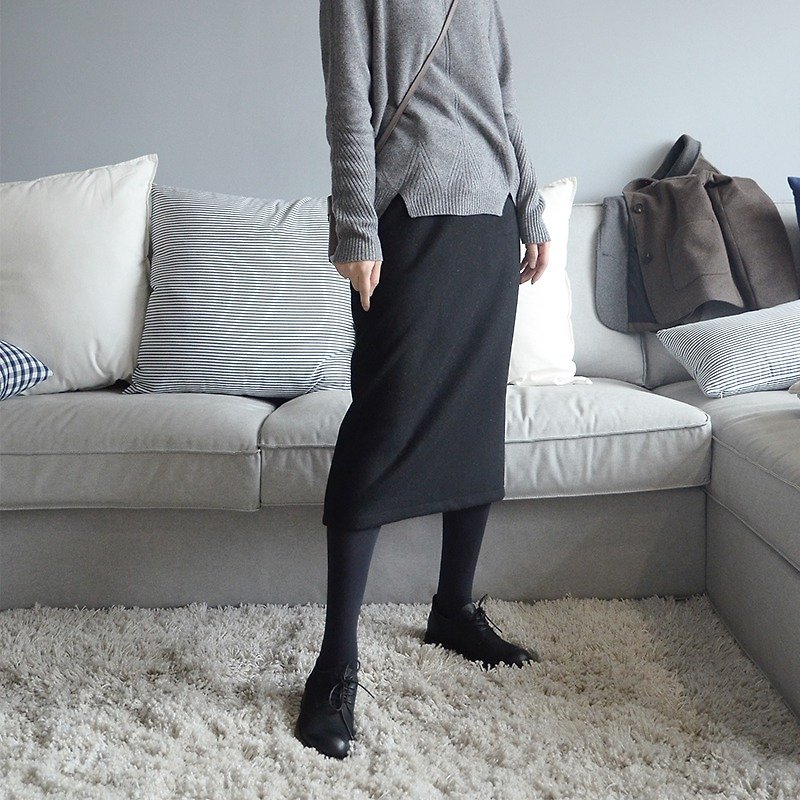 高腰包臀半身裙|裙子|羊毛+棉+氨綸|獨立品牌|Sora-84 - 裙子/長裙 - 羊毛 黑色
