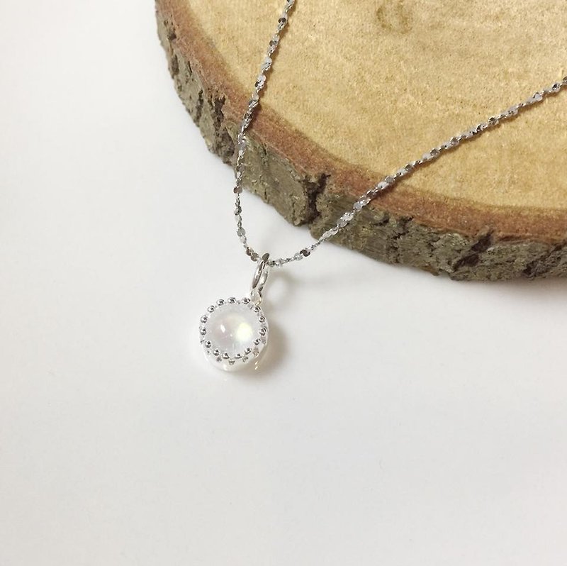 MH sterling silver natural stone necklace _ cream moonlight _ moonstone - สร้อยคอทรง Collar - เครื่องเพชรพลอย ขาว