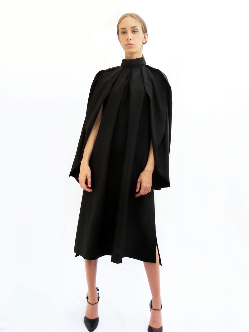Squarish Pleats Dress / Black / 100% Wool - One Piece Dresses - Wool Black