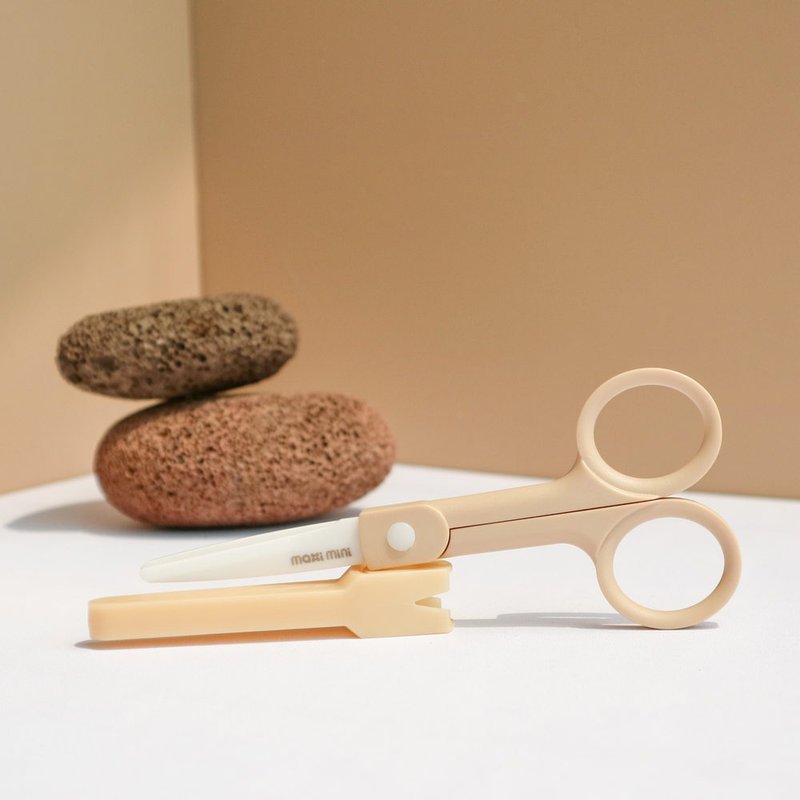 American [MaxiMini] Ceramic Food Scissors (Caramel Milk Tea) - มีด - เครื่องลายคราม สีกากี