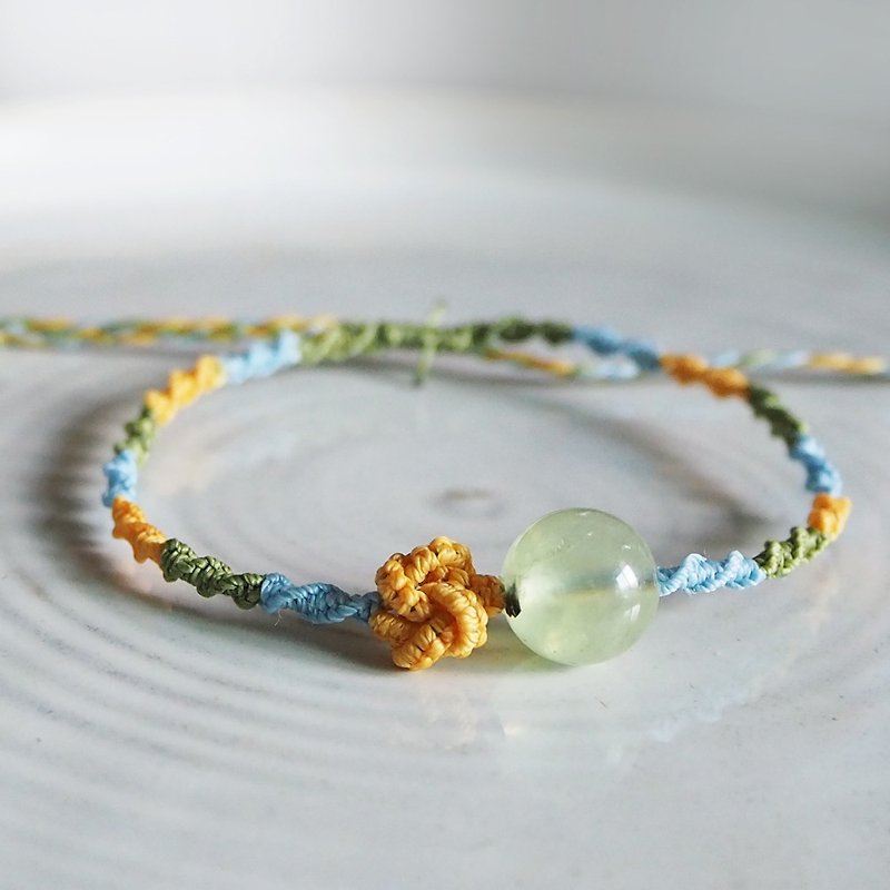 Stone Bracelets macrame knit a knot of love prehnite stone  Helps to create cal - 手鍊/手環 - 石頭 綠色