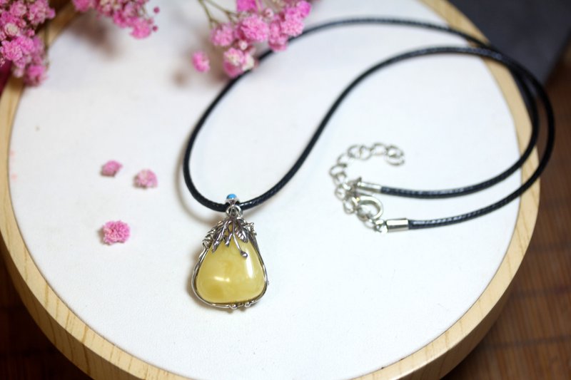 天然蜜蠟 水滴吊飾 S925銀鑲嵌項鏈 送禮 女生禮物 - 項鍊 - 玉石 黃色