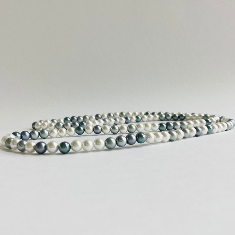 Glass mix pearl opera necklace/endless processing/6mm approx. 75cm/blue x white mix/made in Japan - สร้อยคอ - แก้ว สีน้ำเงิน