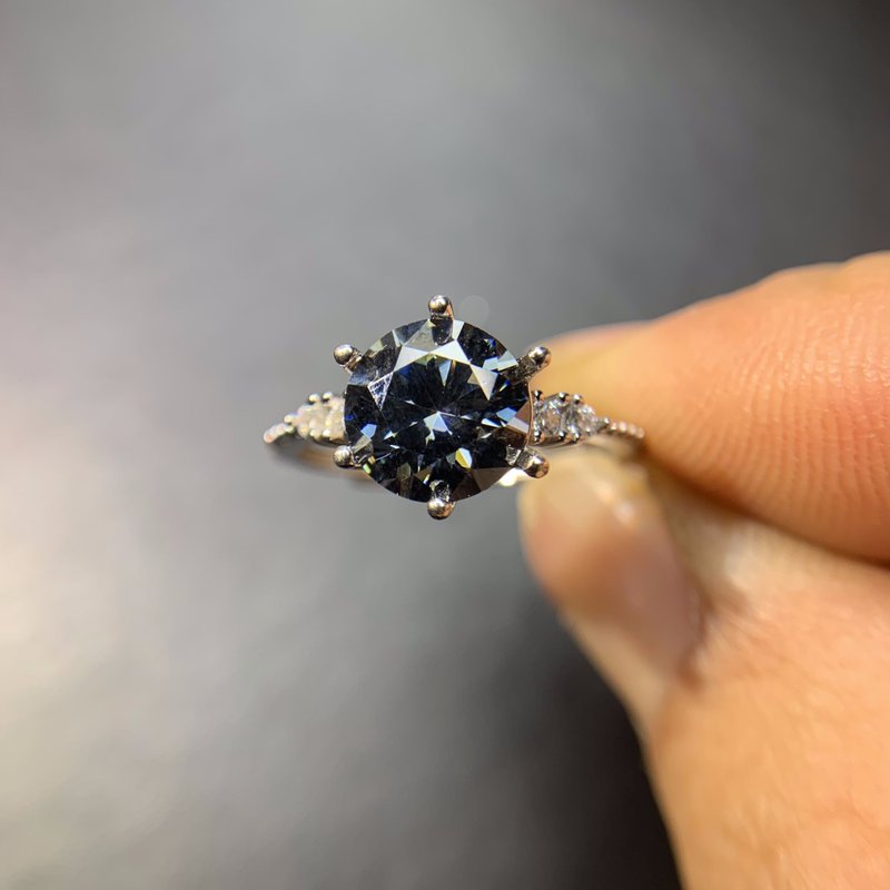 Gray Moissanite Ring, Gray Moissanite Engagement Ring, 2 Ct Gray Moissanite Ring - แหวนทั่วไป - เงิน สีเทา