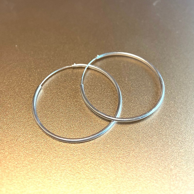 // A must-have item for girls with personality // Classic and simple. A neat large ring of pure silver earrings. - Earrings & Clip-ons - Sterling Silver Silver