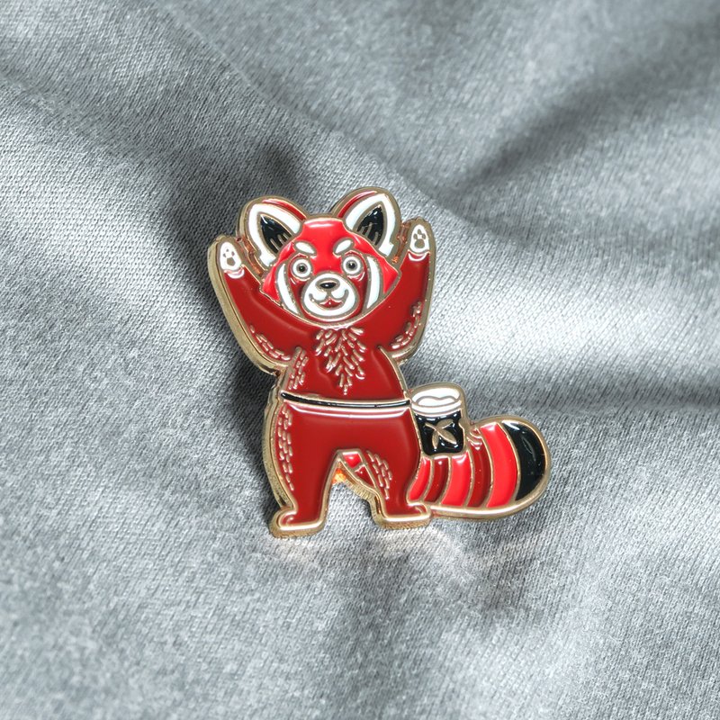 Rad Red Panda Enamel Pin – Gift for Climbers and Boulderers – 攀岩針 – 등반 クライミング - Badges & Pins - Other Metals Multicolor