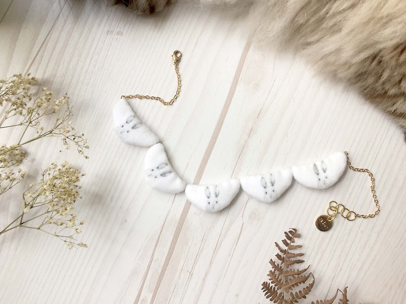 adc｜party animals｜necklace ｜rabbit - Necklaces - Polyester White