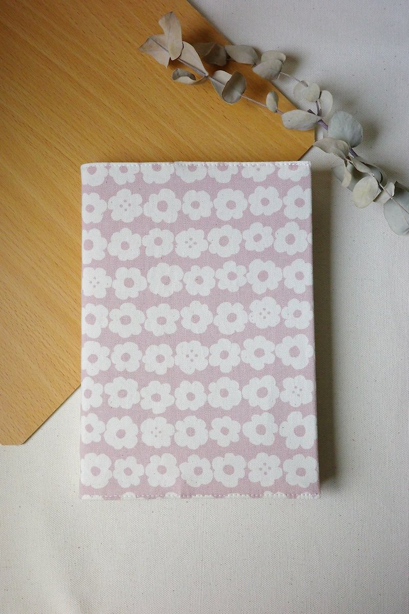Pink small flower row station - adjustable book jacket and book cover with adjustable thickness A5 size | - Book Covers - Cotton & Hemp 