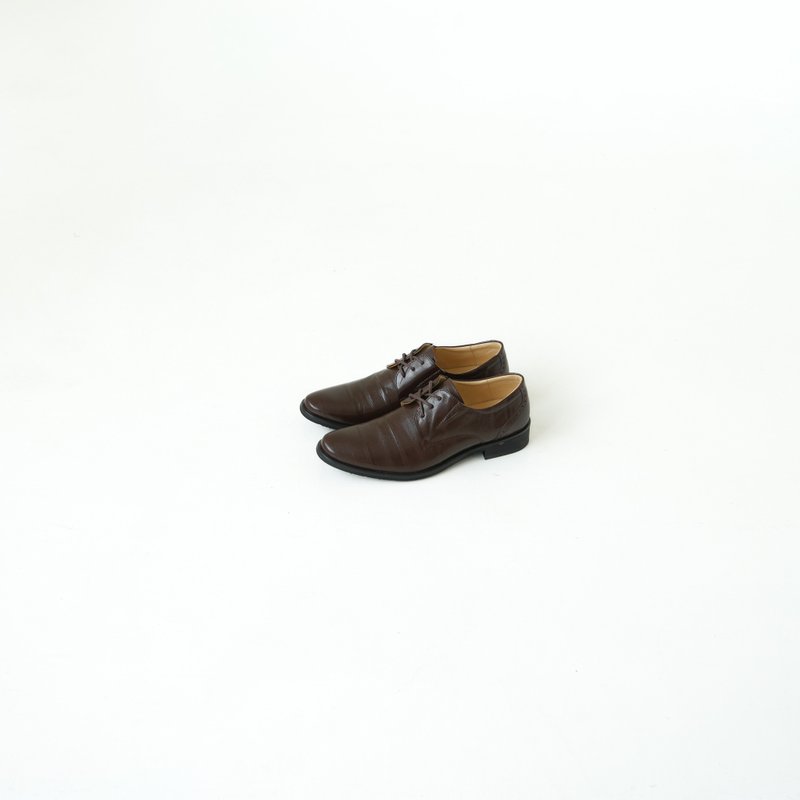 Moray pattern British jazz leather shoes (K02 coffee) - รองเท้าหนังผู้ชาย - หนังแท้ สีนำ้ตาล