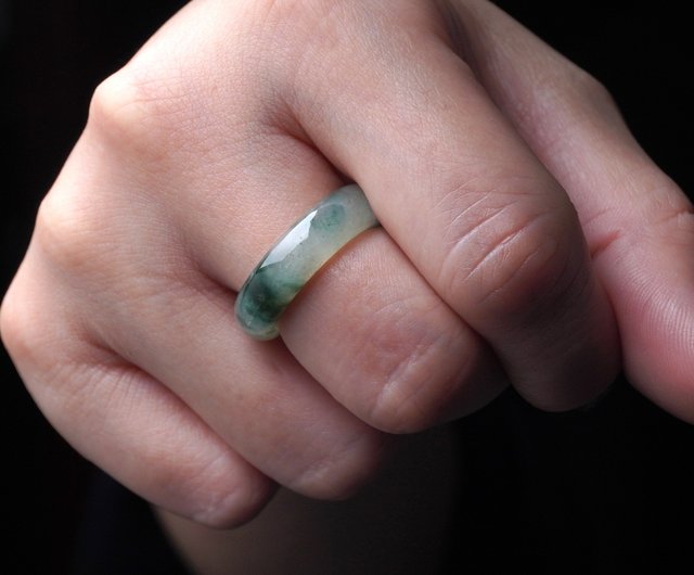 天然氷翡翠 氷グリーン花くり抜きリング 氷型グリーン花翡翠リングバンド |インターナショナル12サークル