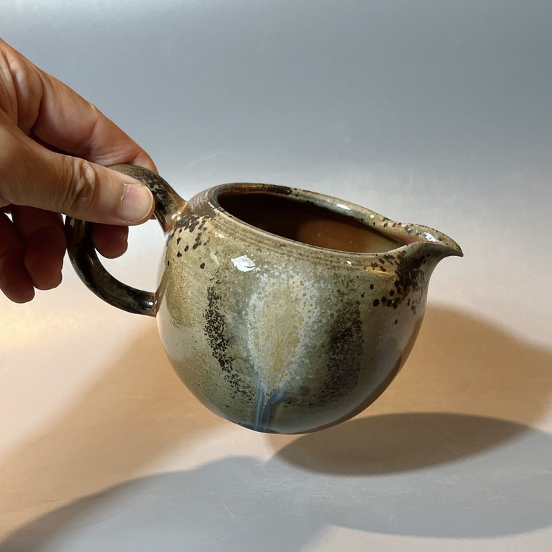 柴燒翡翠落灰金彩茶海 / 公道杯 / 小平凡手作 - 茶壺/茶杯/茶具 - 陶 