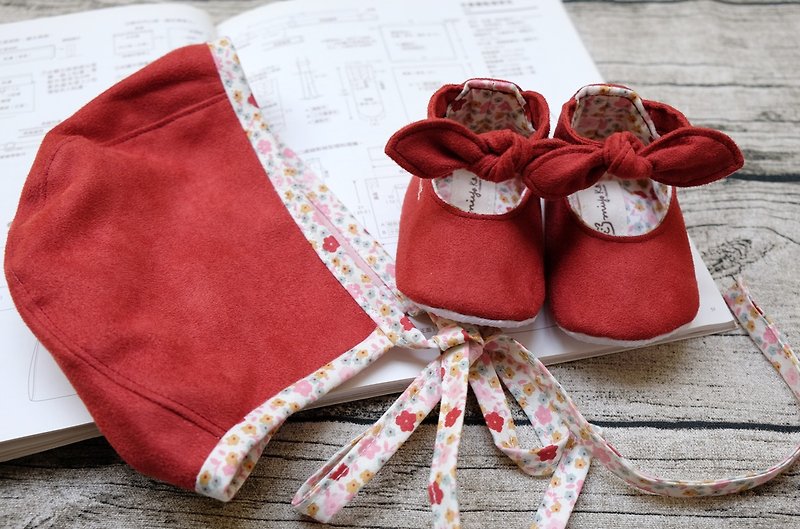 Cute Little Red Riding Hood Japanese Kidnapper Retro / Cute Sweet / Baby Hat / Tie Cap / Baby Shoes Mi Yue - ผ้ากันเปื้อน - ผ้าฝ้าย/ผ้าลินิน 