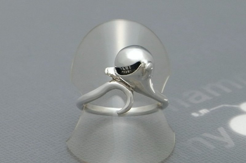 smile ghost ring_1 (s_m-R.31) ( 微笑 幽灵 鬼 鬼魂 亡魂 灵魂 銀 戒指 指环 ) - แหวนทั่วไป - โลหะ สีเงิน