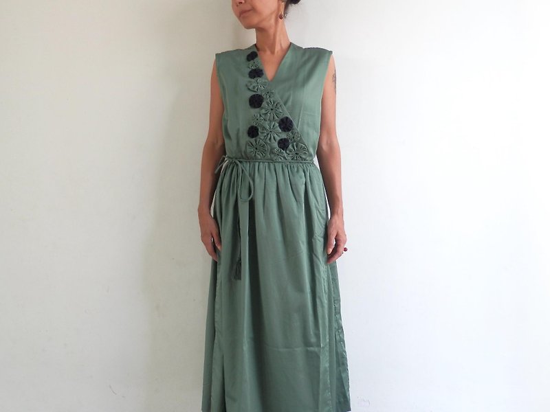 ヨーヨーカシュクールドレス/セージグリーン - 連身裙 - 棉．麻 綠色