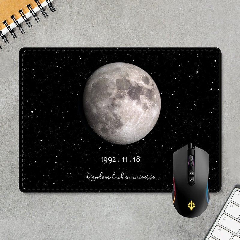 [Customized] E-sports mouse pad/the moon of the day you were born - แผ่นรองเมาส์ - วัสดุอื่นๆ สีดำ