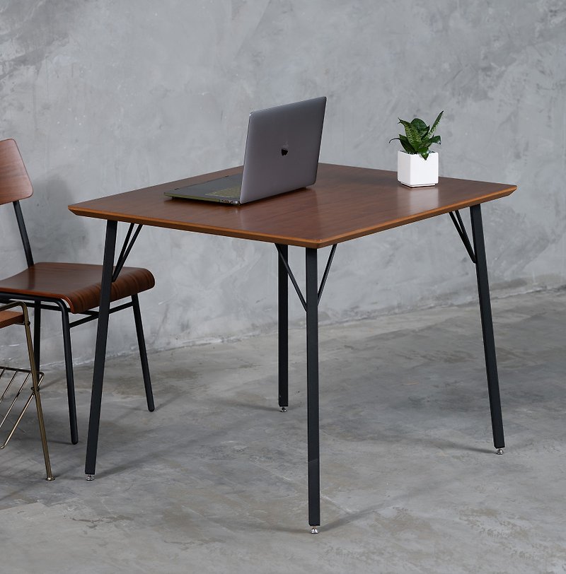 翩翩 方桌(深色) - 餐桌/書桌 - 木頭 咖啡色
