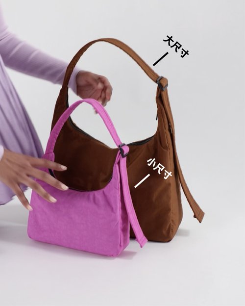 BAGGU ミニ ナイロン ショルダーバッグ グリーンギンガム