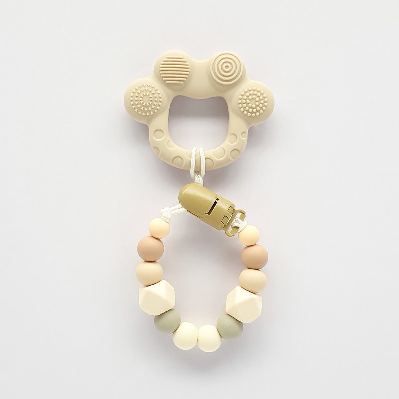 Wordless beige bear paw teether/customized pacifier chain - ของเล่นเด็ก - วัสดุอื่นๆ หลากหลายสี