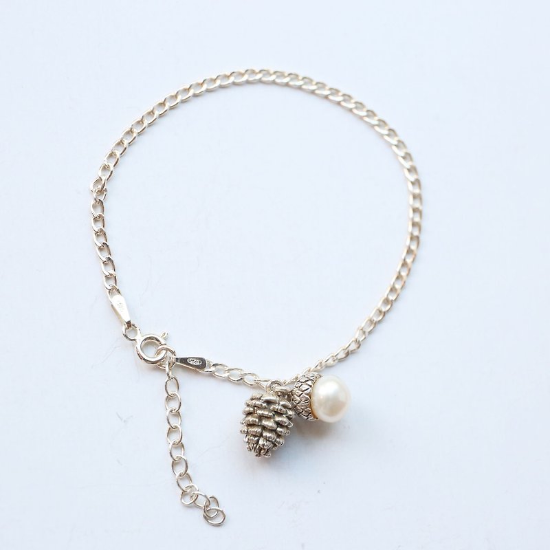 Petite Fille Handmade Silver Jewelry Life's Love Pine Cone Acorn Sterling Silver Bracelet - สร้อยข้อมือ - เงินแท้ สีเงิน