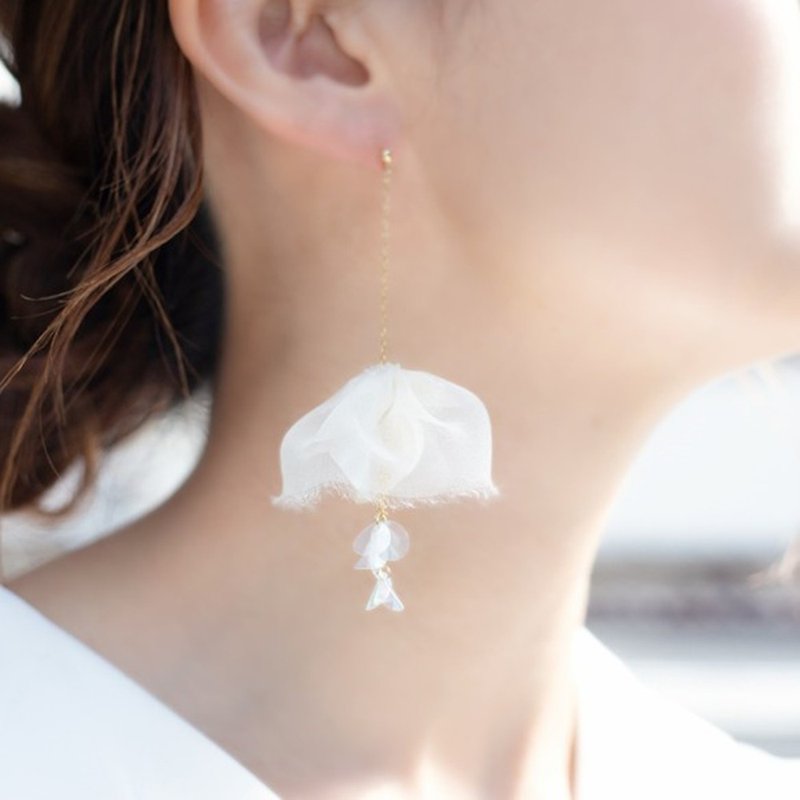 Earrings / Clip-On | 18kgp | Dance - Earrings & Clip-ons - Other Materials White