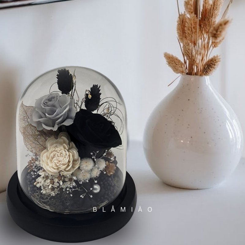 永遠の花のガラス装飾 - 運命と出会い (Xuan) - ドライフラワー・ブーケ - 寄せ植え・花 ブラック