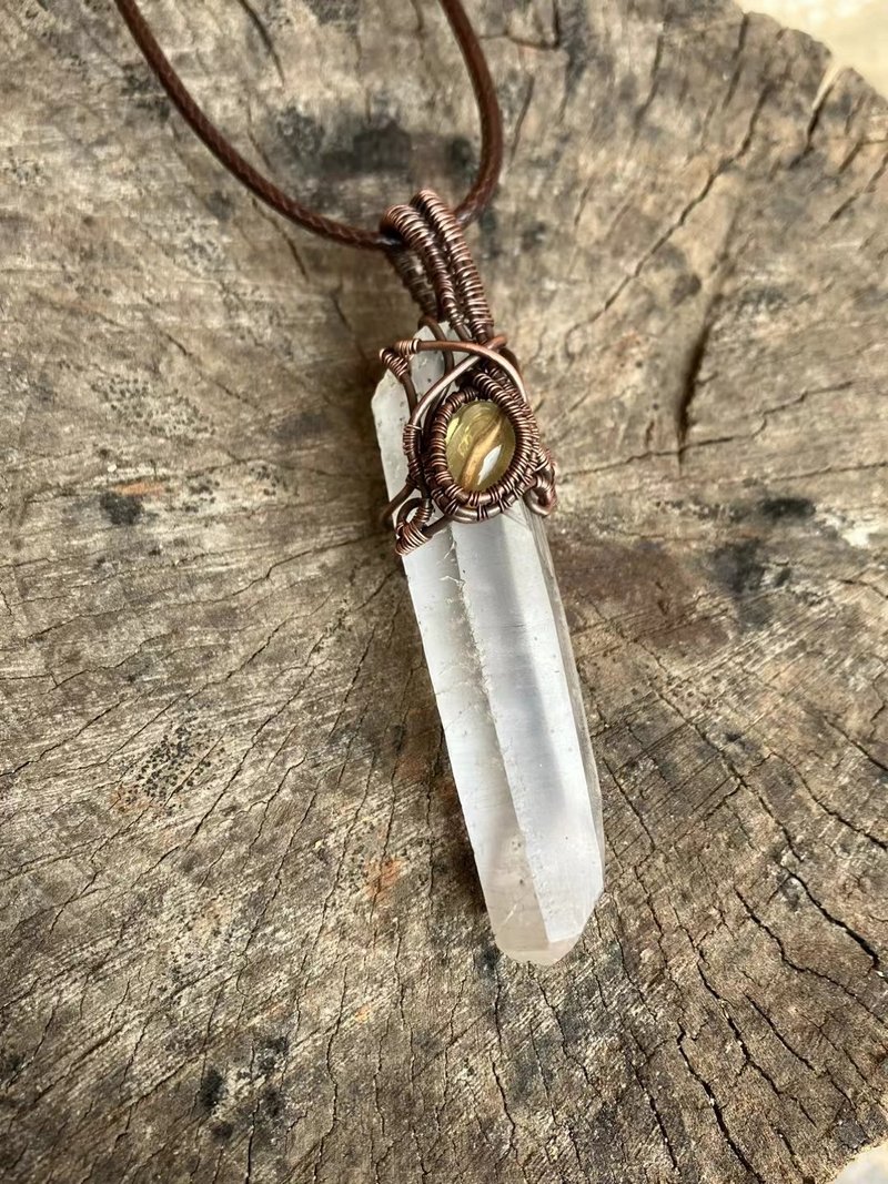 Natural Brazilian white crystal column with citrine hand-wound design jewelry - Necklaces - Crystal Multicolor