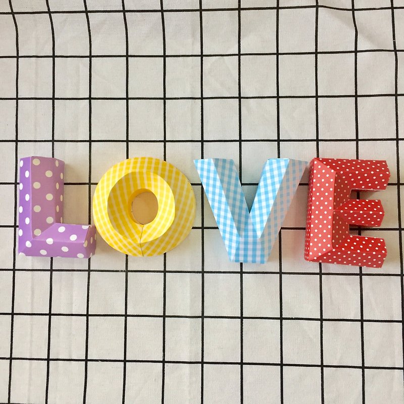 Fun models LOVE three-dimensional word wedding props - Items for Display - Paper 