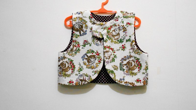 Wreath in the rabbit (beige) / limited edition baby vest double layer vest outside the ride cotton handmade baby sided vest. Micah month gift - อื่นๆ - ผ้าฝ้าย/ผ้าลินิน ขาว