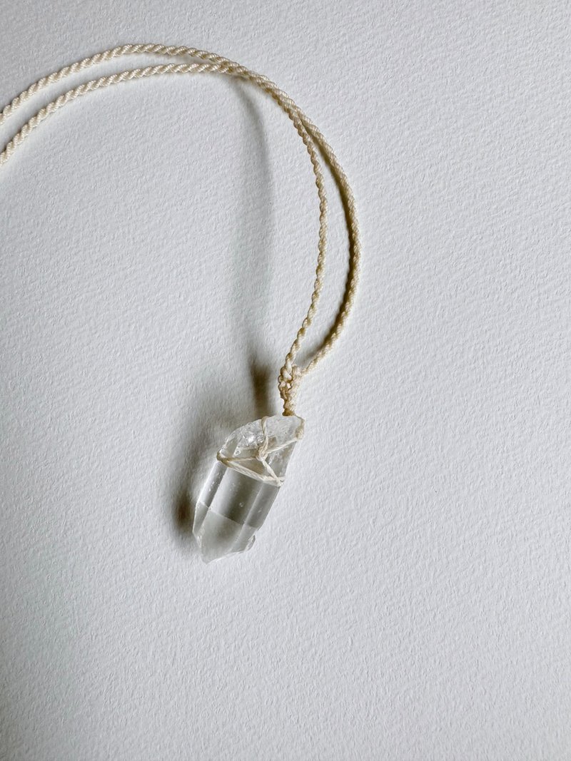 White crystal raw mineral Wax thread braided long necklace - สร้อยคอ - คริสตัล สีใส