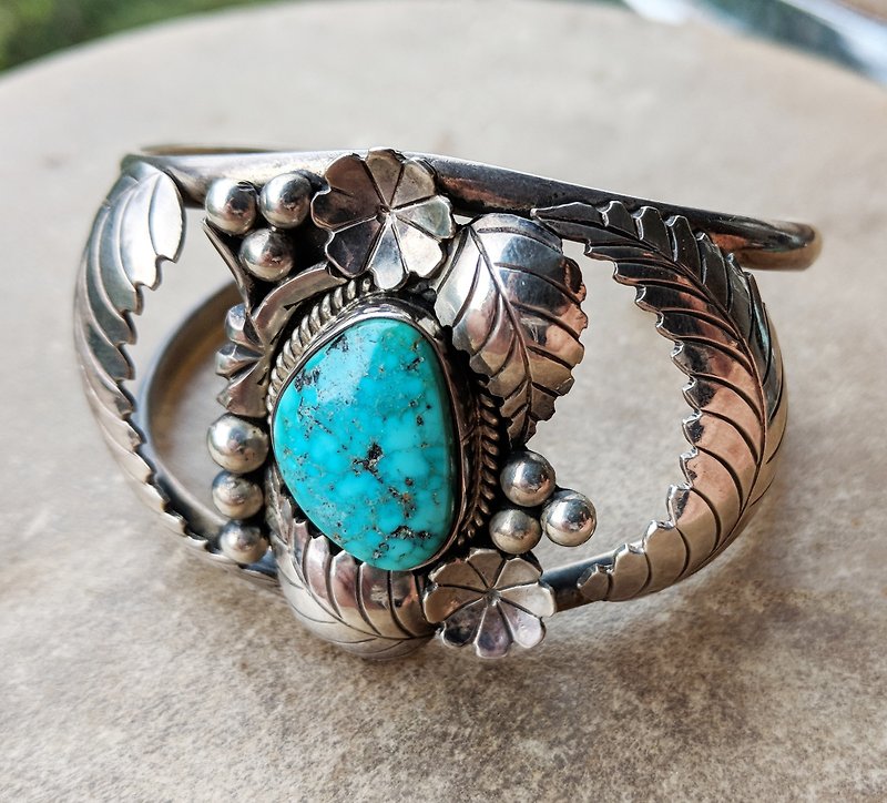 Vintage Navajo Morty Johndson Sterling Silver Bracelet - สร้อยข้อมือ - โลหะ 