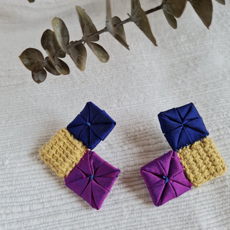 Upcycle earings - 耳環/耳夾/耳骨夾 - 棉．麻 多色