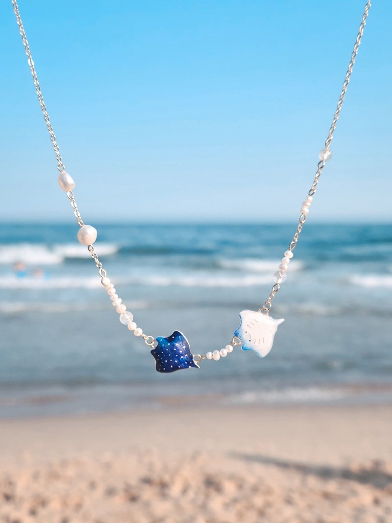 【Creatures No.090】 Smiling Stingray . Necklace - สร้อยคอ - เรซิน 