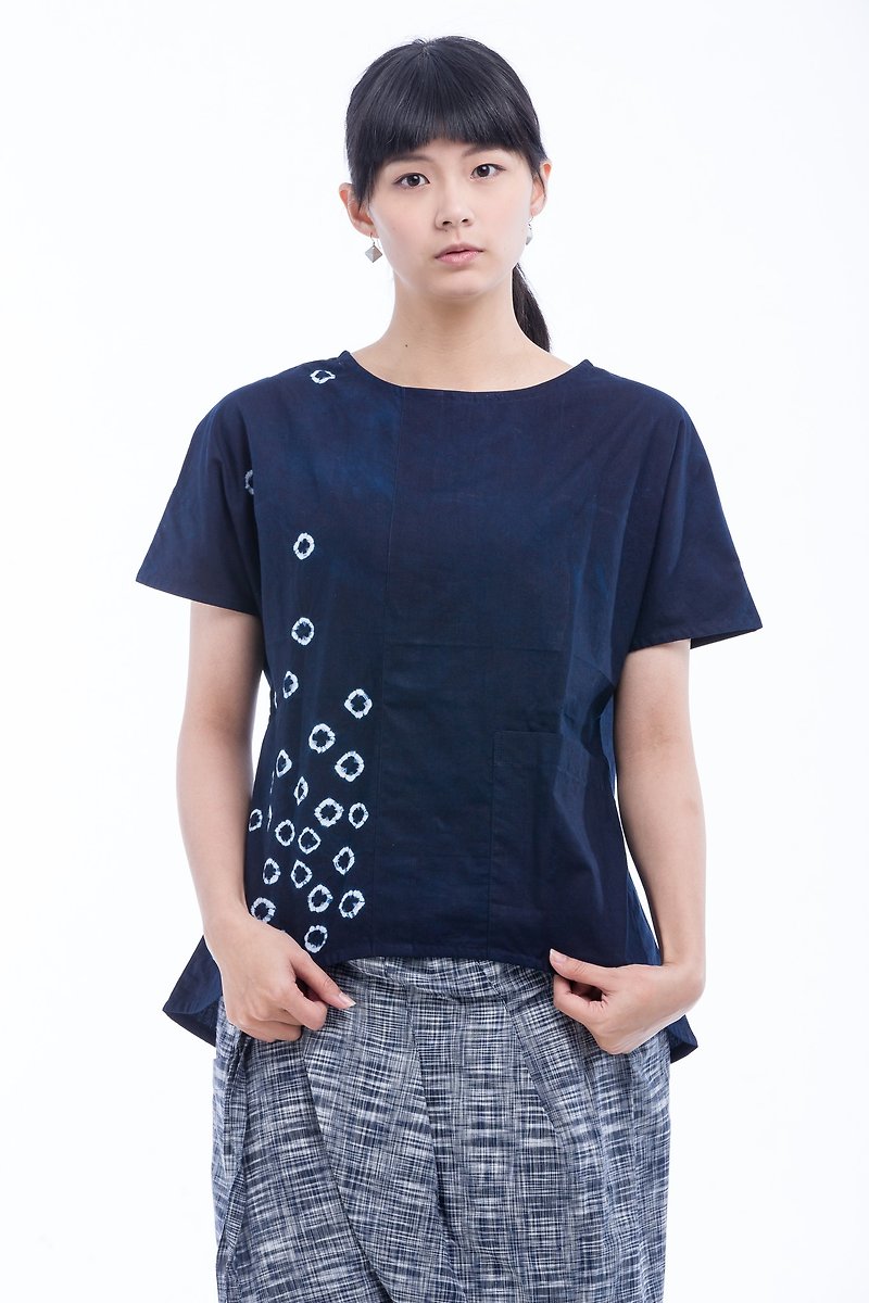 水中の酸素青色染料+フェアトレード手織りTシャツ_ - トップス - コットン・麻 ブルー