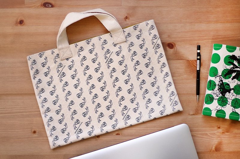 Animal Equality Fabric 13" handbag - Handbags & Totes - Cotton & Hemp White