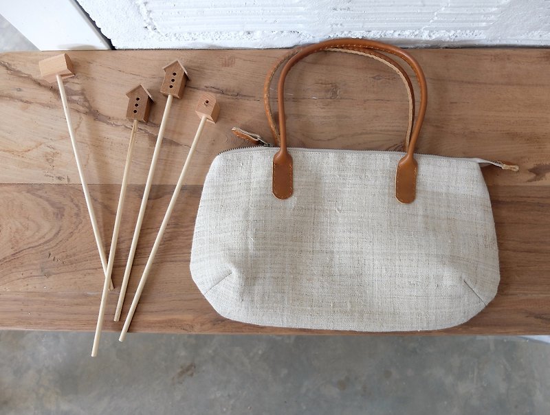 Made to Order : Crossbody Curve Bags  Cotton Brown-Blue Color - Messenger Bags & Sling Bags - Cotton & Hemp Brown
