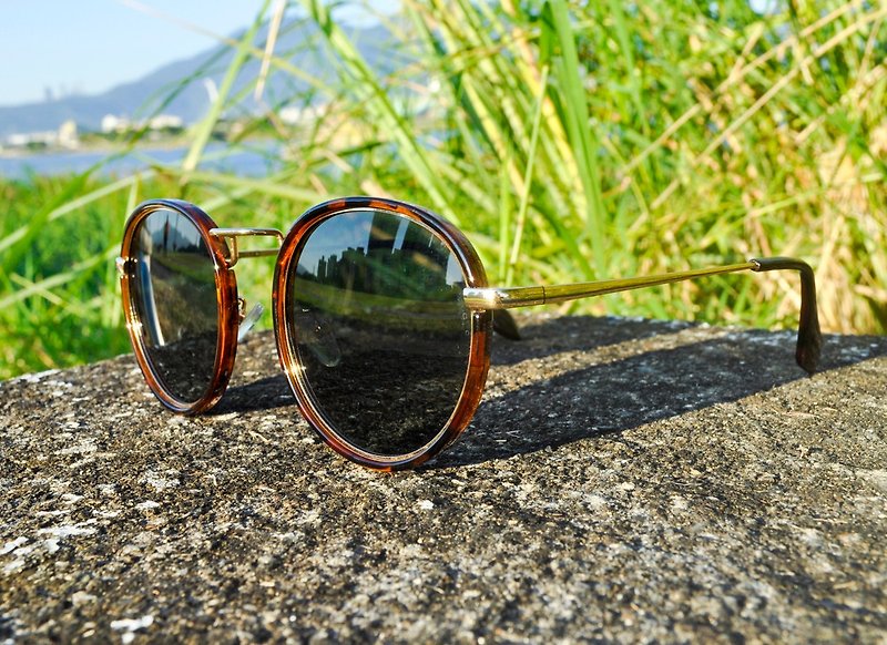 Sunglasses Polarized 2is PittC│Vintage Round Frame│UV400 Protection - แว่นกันแดด - พลาสติก สีนำ้ตาล