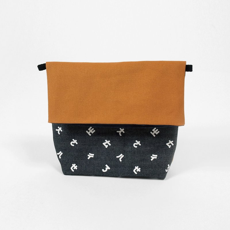【HEYSUN】 phonetic symbols hand-made silk screen double-sided folding bag / side backpack - black + coffee - Messenger Bags & Sling Bags - Cotton & Hemp Black