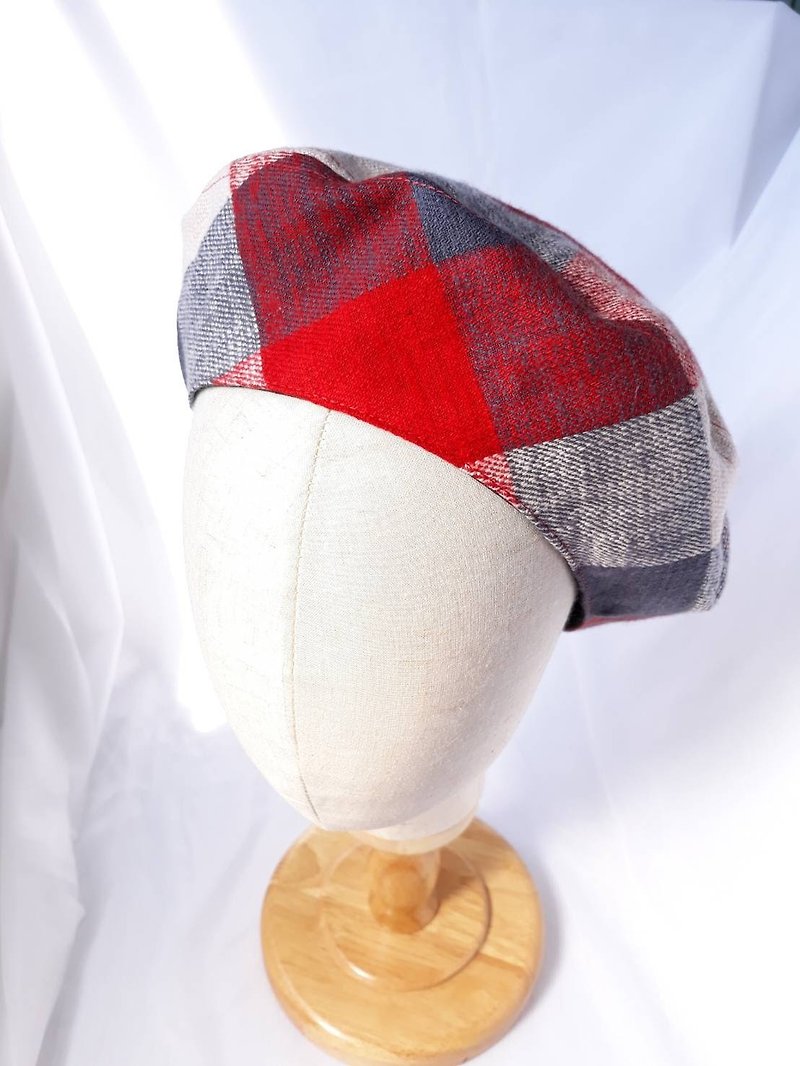 赤、グレーのチェック織コットンベレー帽（ベレー） - 帽子 - コットン・麻 レッド