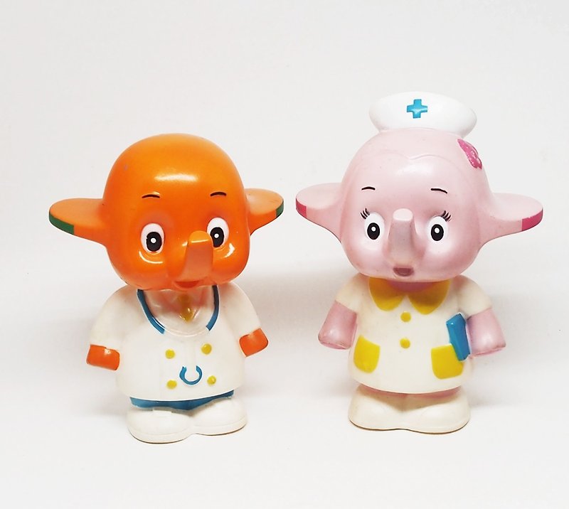 Doctor nurse Sato Elephant Dr.Sato & Nurse satoko - ของวางตกแต่ง - พลาสติก หลากหลายสี