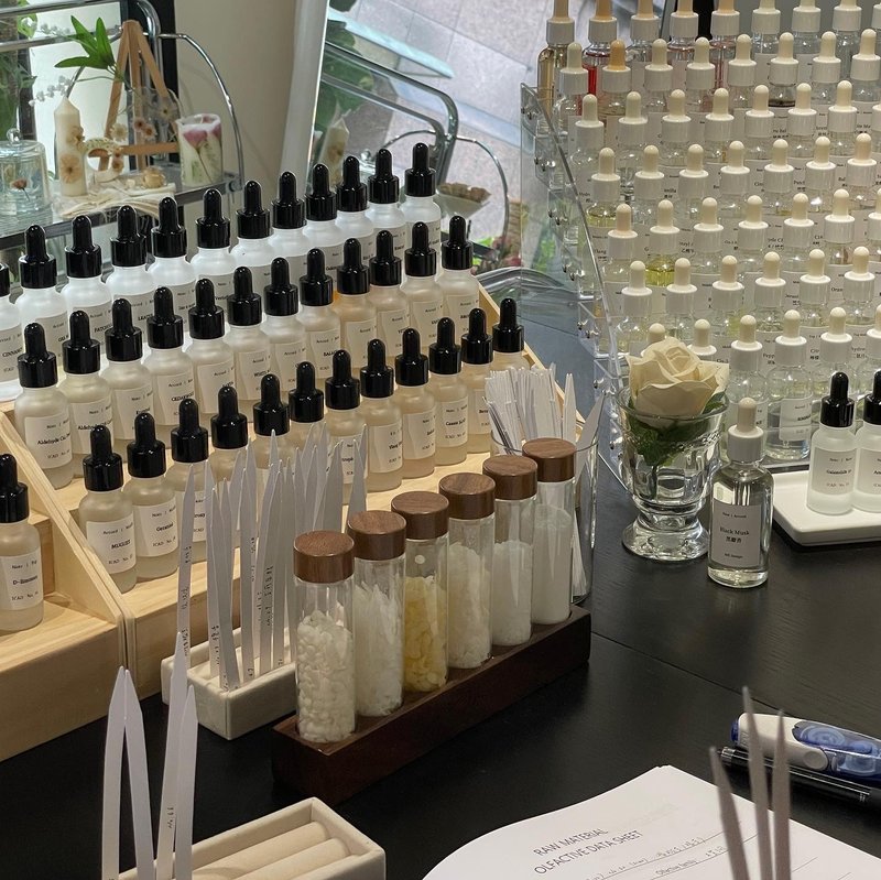 ICAD Perfumer Startup 調香導師創業證照班 - 蠟燭/香氛/調香 - 其他材質 